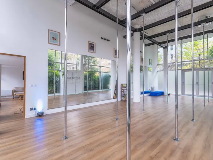Pole & Dance Boulogne — pole fitness-studio à Rives de Seine, Boulogne-Billancourt — 3