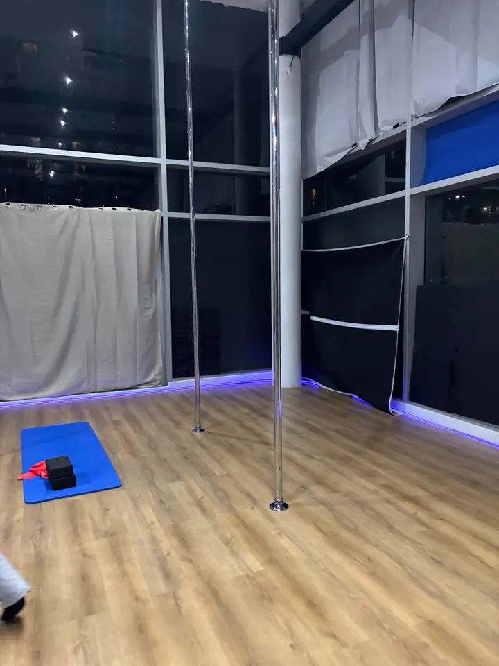Pole & Dance Boulogne — pole fitness-studio à Boulogne-Billancourt — 5