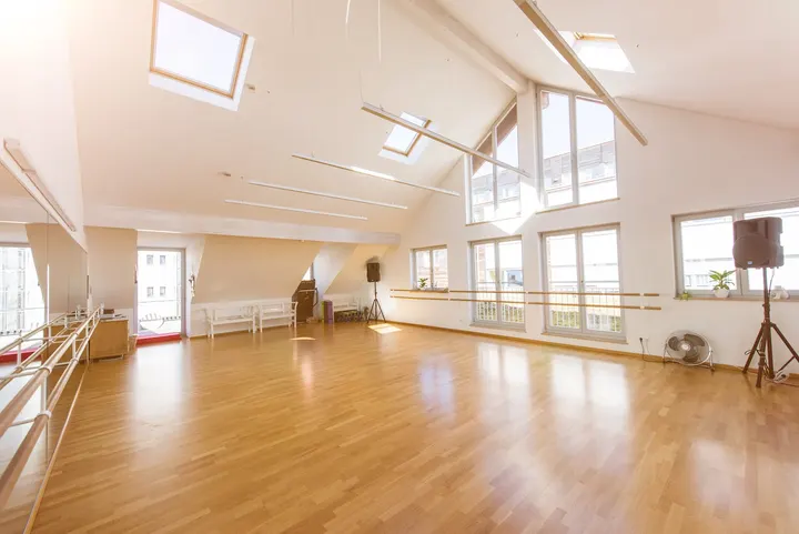 Ballettschule München, W. Krisch — tanz-studio in Hadern, München — 2