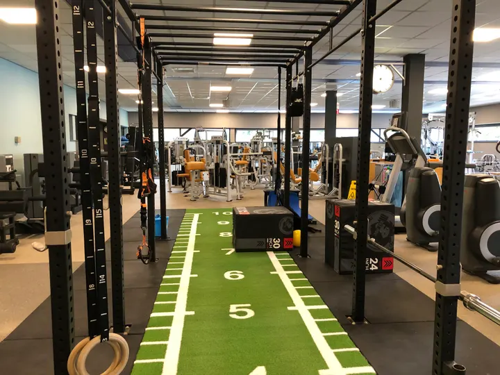 Stoker Fitness — Sportschool in Prins Alexander, Capelle aan den IJssel