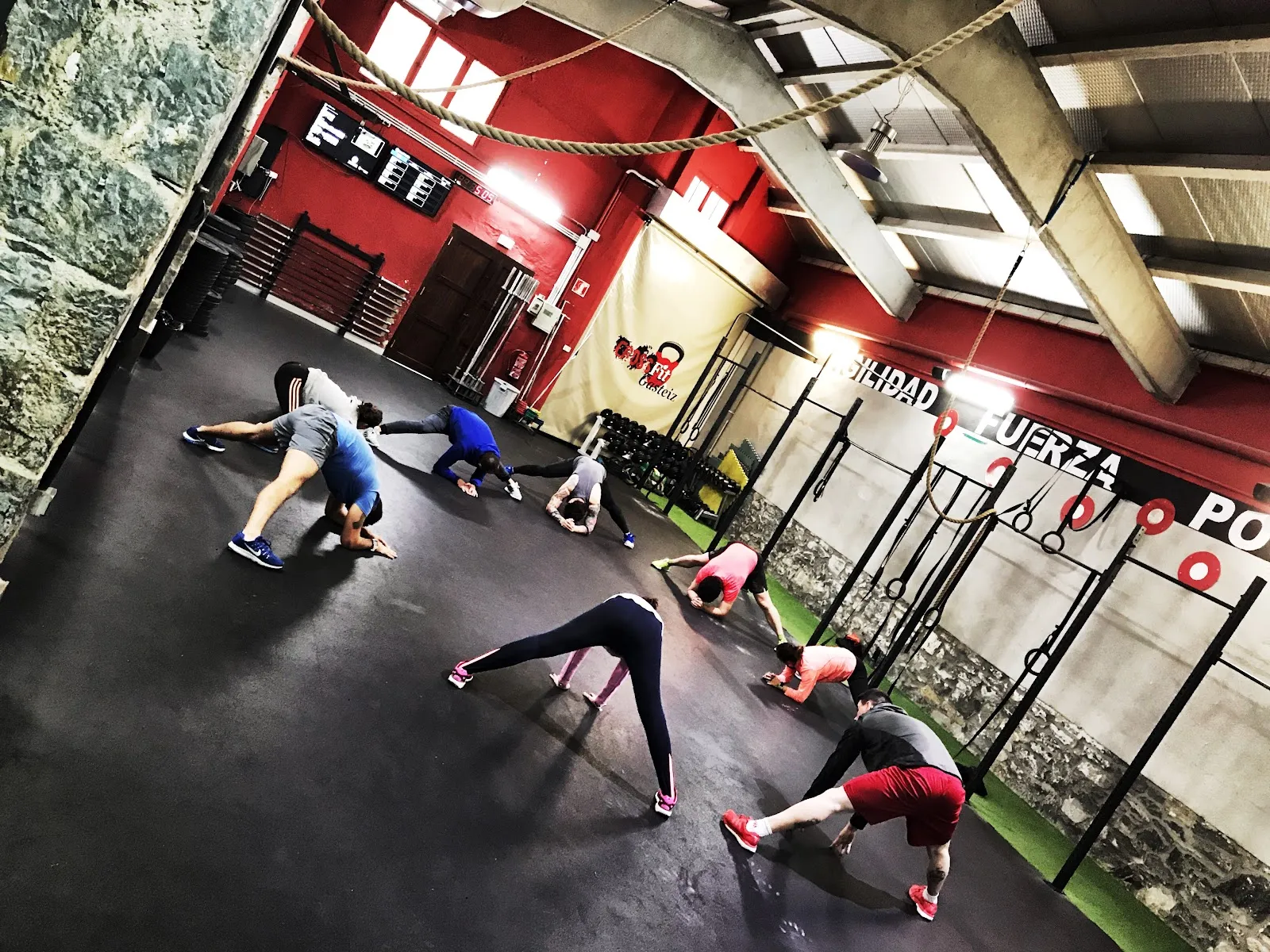 CrossFit Gasteiz - + De 1200 M De Nueva Instalación — crossfit-studio en Aranbizkarra, Vitoria-Gasteiz — 2