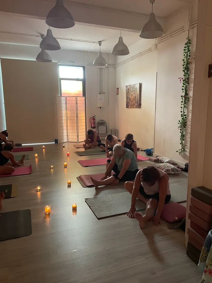 Yoga Isabel Baeza — Yoga en Reus
