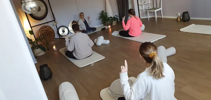 Frid & Flow Yoga Pilates Charlotta Bjarneborg — yoga-studio i Falkenberg — 3