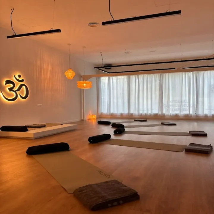 YogaOne Valdebebas — Yoga en Hortaleza, Madrid