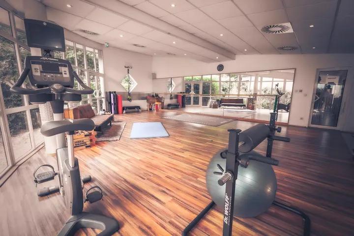 Personal Trainer Fitness Network — pt-studio in Grenzland-Stadion, Mönchengladbach — 2