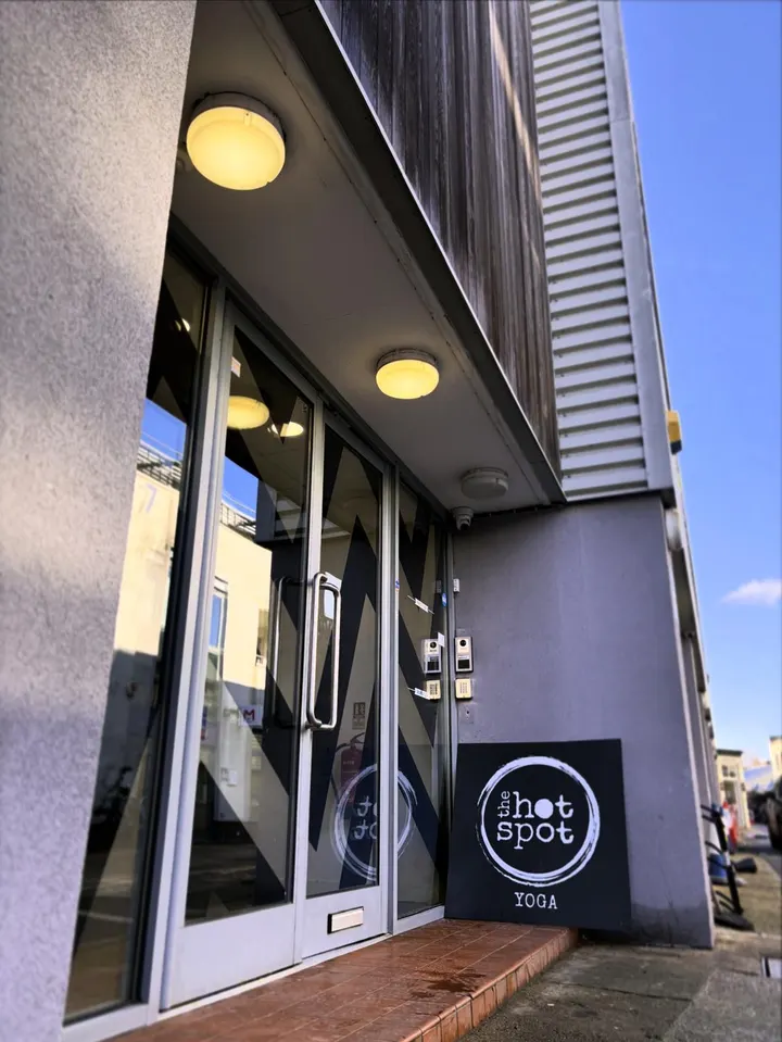 The Hot Spot Yoga — yoga-studio in London — 3
