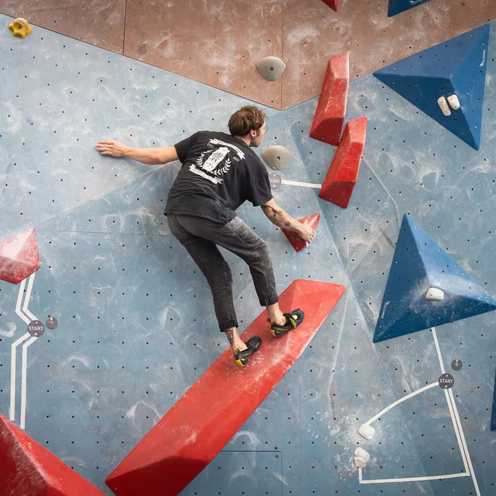 Boulderplanet | Boulder- Trainingsanlage & Bistro-Café — Klettern in Ehrenfeld, Köln