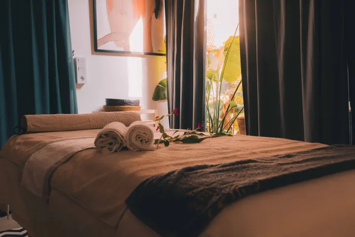 Hanna & Ong - Therapy & Art — Yoga in Limhamn