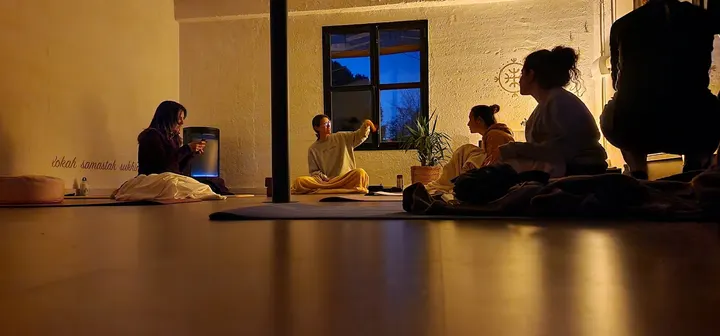 Yoga Con Lucía Perales — yoga-studio en Aguadulce — 4