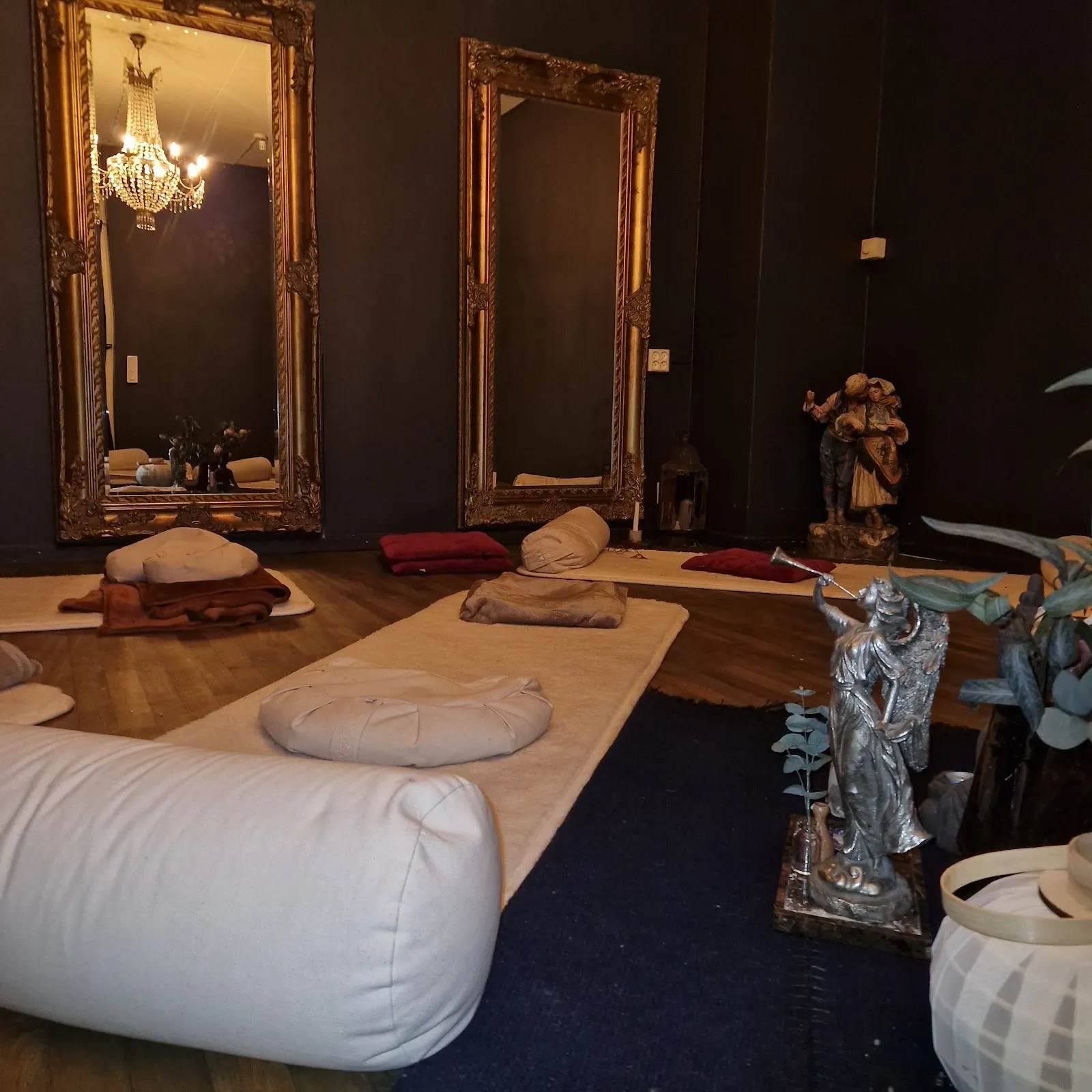 Shakti - Yoga & Samtal på torpet — yoga-studio i Skövde — 3