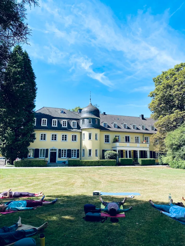 Mindful Monkey Yoga — yoga-studio in Stadtbezirk Bonn, Bonn — 3