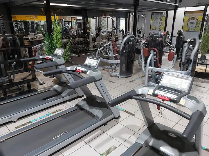 Urban Fit Center — salle de fitness-studio aux Chaumes, Montauban — 2