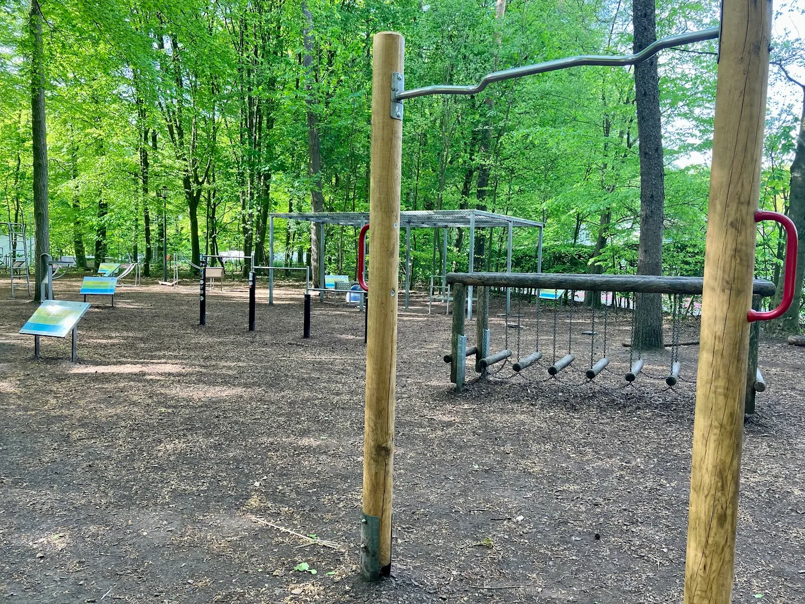 4Fcircle Fitnesspark — calisthenics-studio in Winterhude, Hamburg — 2