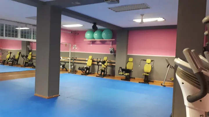 Gimnasio Femenino en Alcobendas — estudio de fitness-studio en Valdelasfuentes, Alcobendas — 2