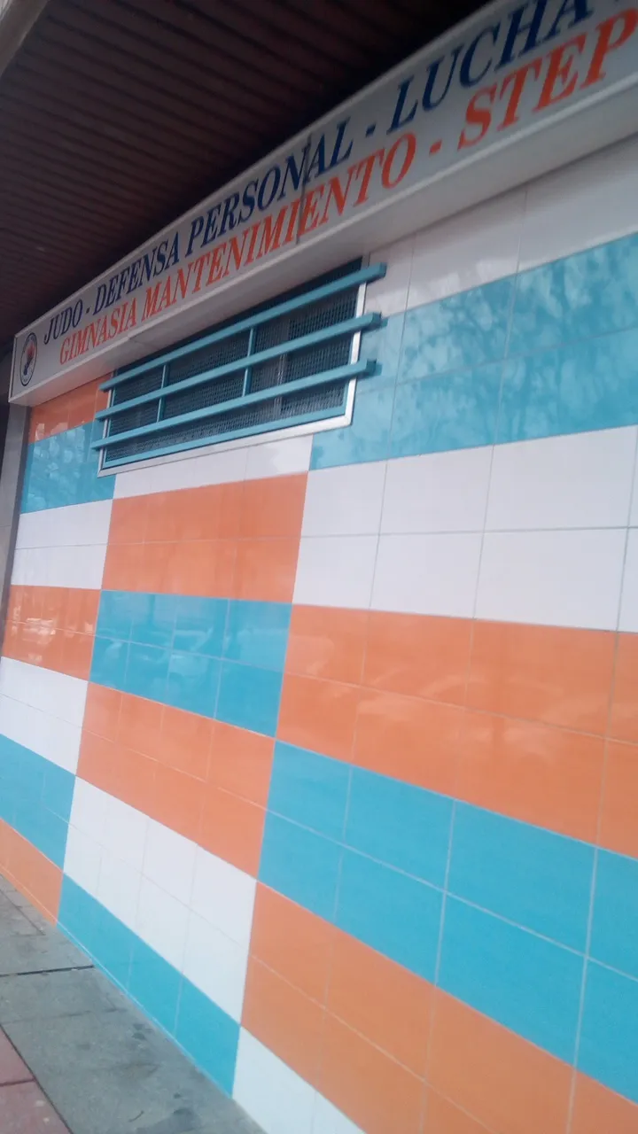 Gimnasio MANUEL JIMÉNEZ — artes marciales-studio en Getafe — 2