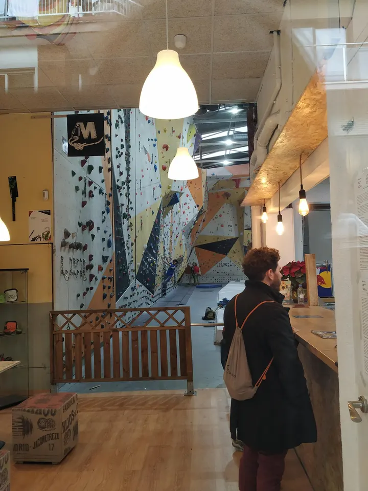 Indoorwall El Clot — escalada-studio en Barcelona — 4