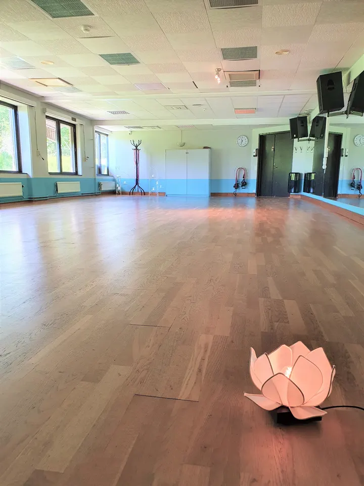 Yoga Paus — yoga-studio i Görla industriområde, Norrtälje — 2
