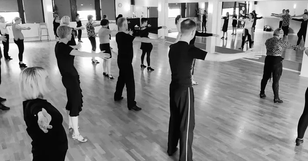 Tanssitaito Hento Avoin yhtiö — tanssi-studio – Pitäjänmäki, Helsinki — 2
