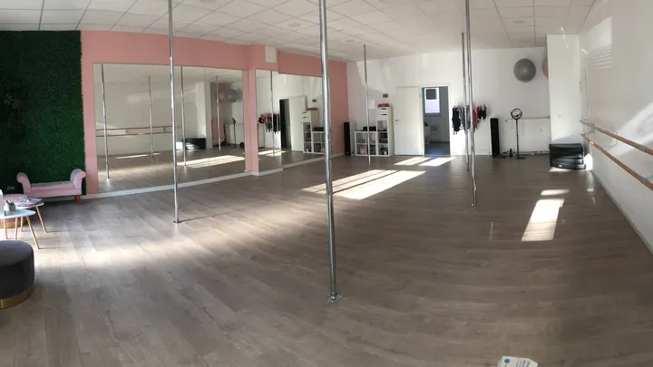 Pole Lounge (Goethestrasse 6b) — pole fitness-studio in Magdeburg — 4