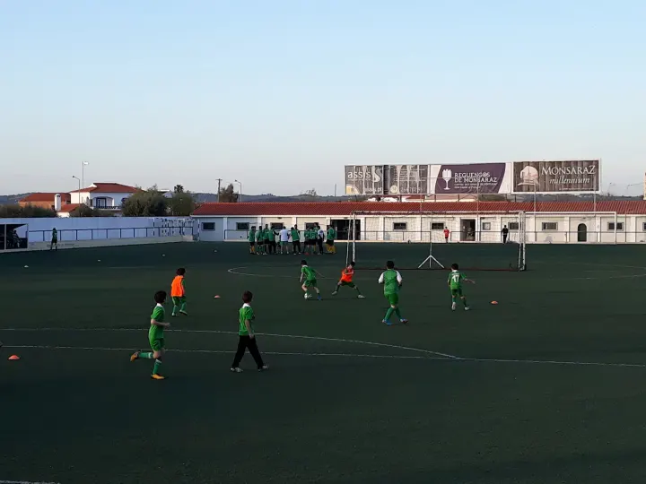 Campo de jogos Atlético Sporting Reguengos — studio em Reguengos de Monsaraz — 3