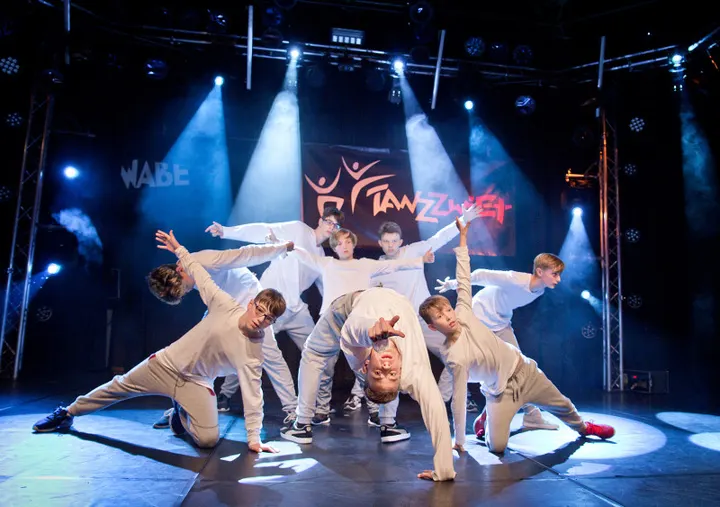 Tanzzwiet — Dance in Friedrichshain, Berlin