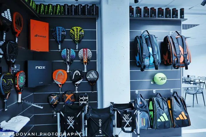 VIP PADEL FITNESS — palestre-studio a Bornate, Area Industriale — 2