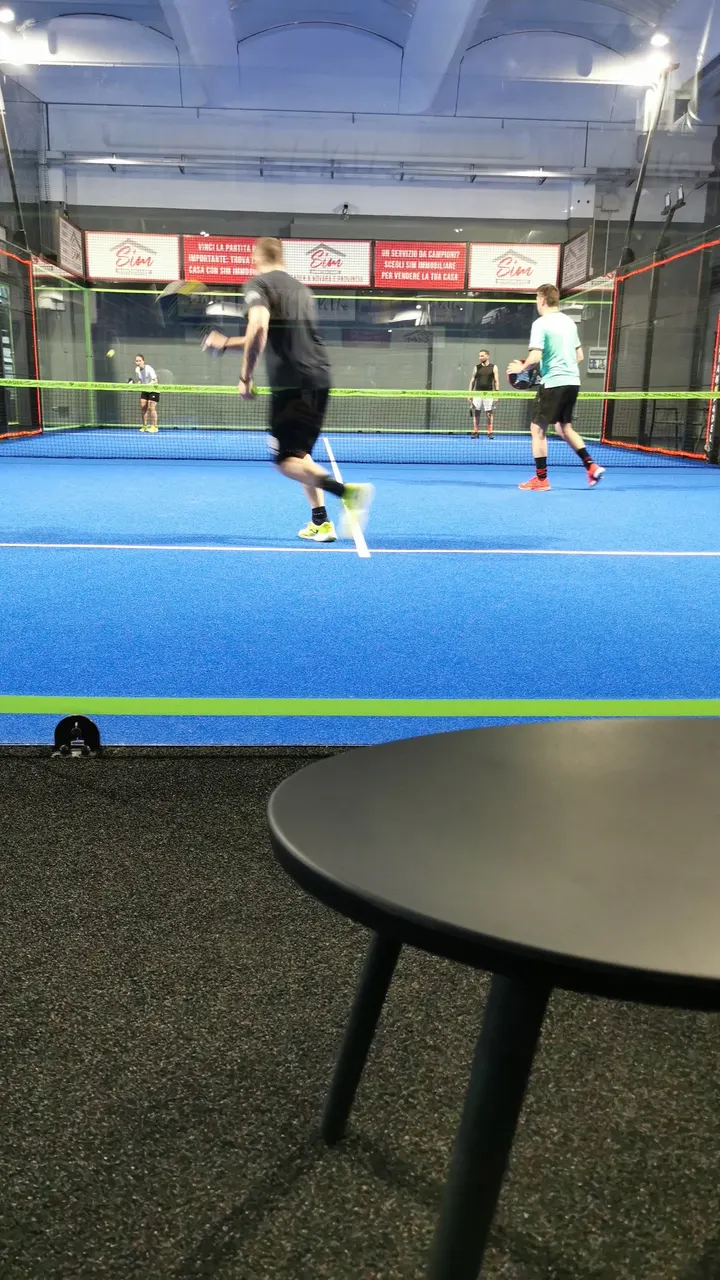 VIP PADEL FITNESS — Palestre a Bornate, Area Industriale