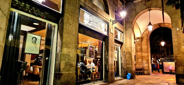 Intermercachina S.L. — Baile en Ciutat Vella, Barcelona