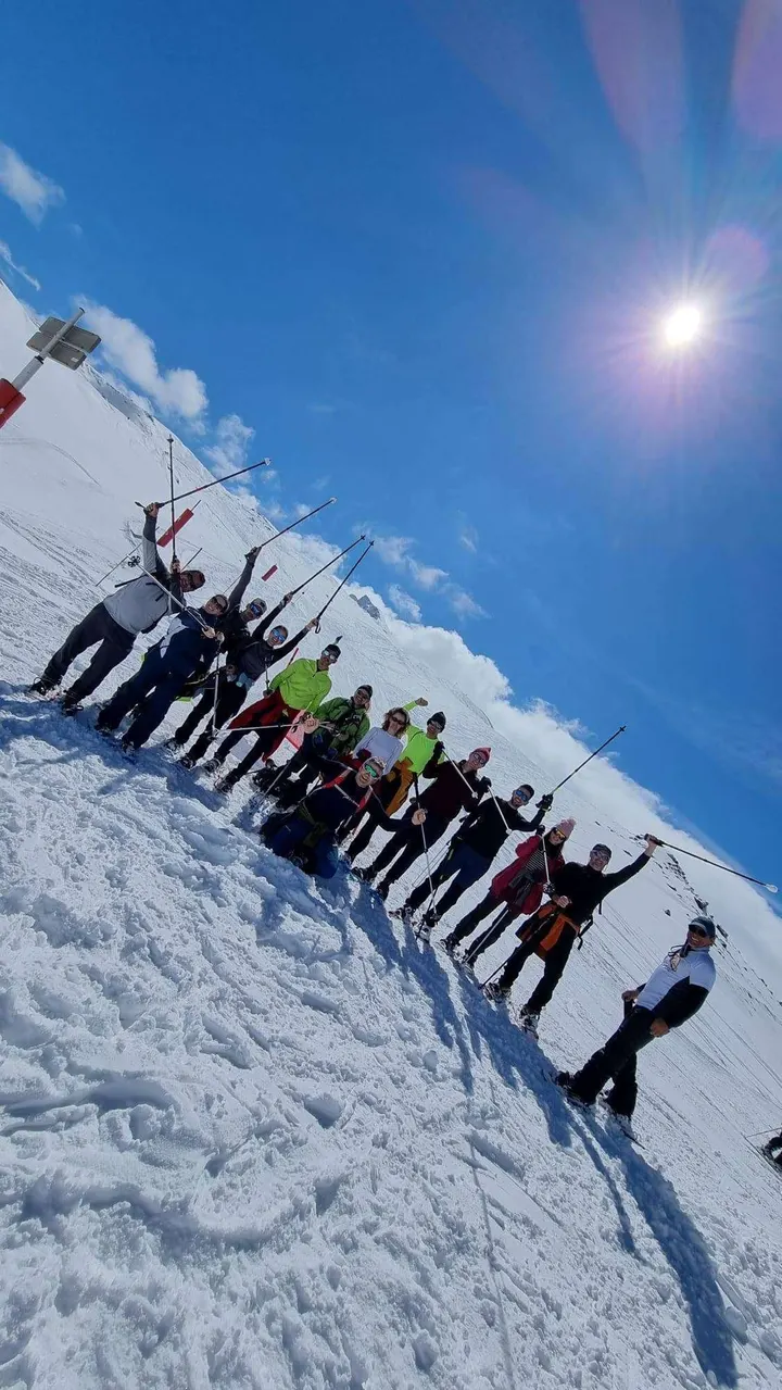 DIM TRAP Active Tourism in Granada: Canyoning, Via Ferratas, Snowshoeing, Climbing & Hiking — climbing-studio i Fígares, Granada