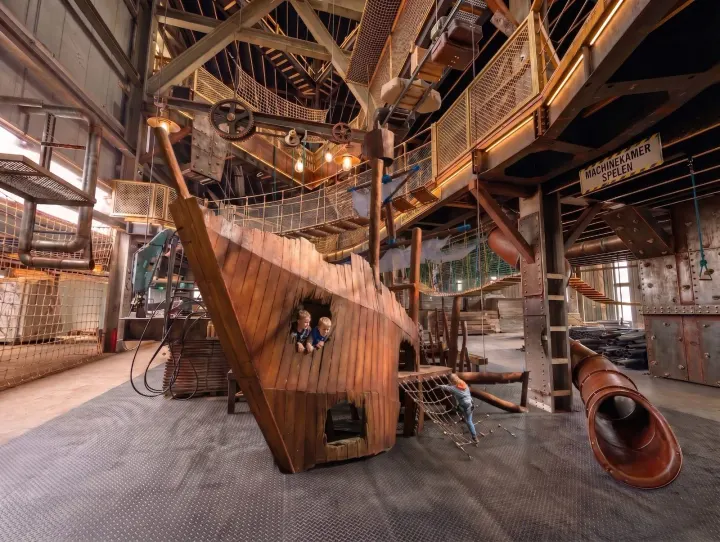 Gigi's Klim World — klimmen-studio in Charlois, Rotterdam — 3