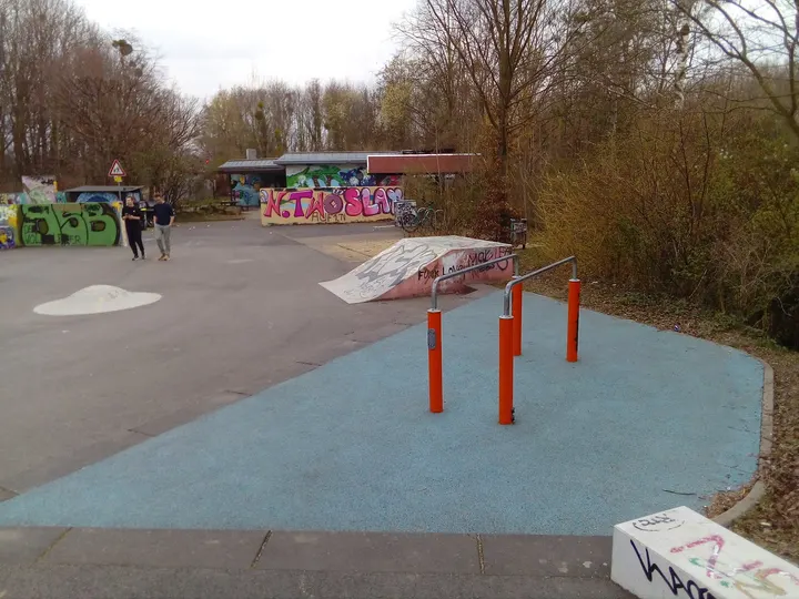 Calisthenics Park Gamigstraße — calisthenics-studio in Prohlis-Nord, Dresden — 2