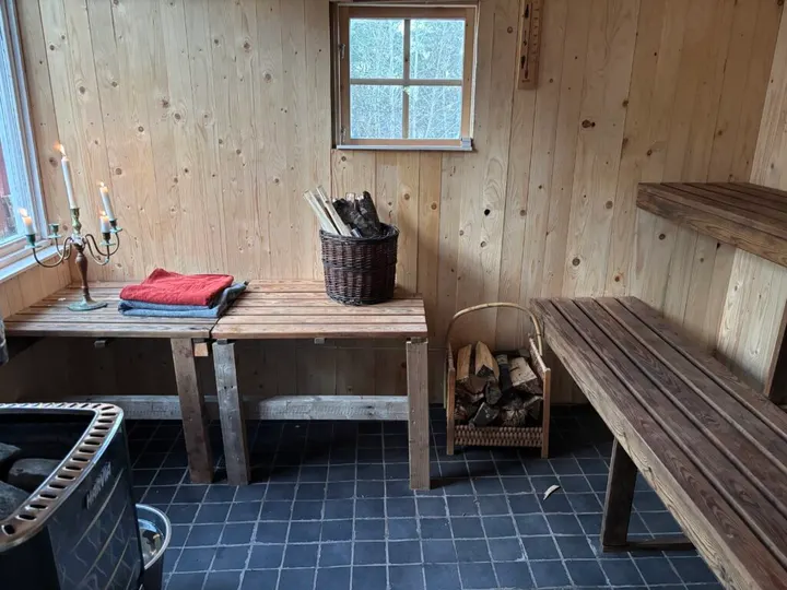 Hågaby Forest Sauna — återhämtning-studio i Hällen, Uppsala — 2
