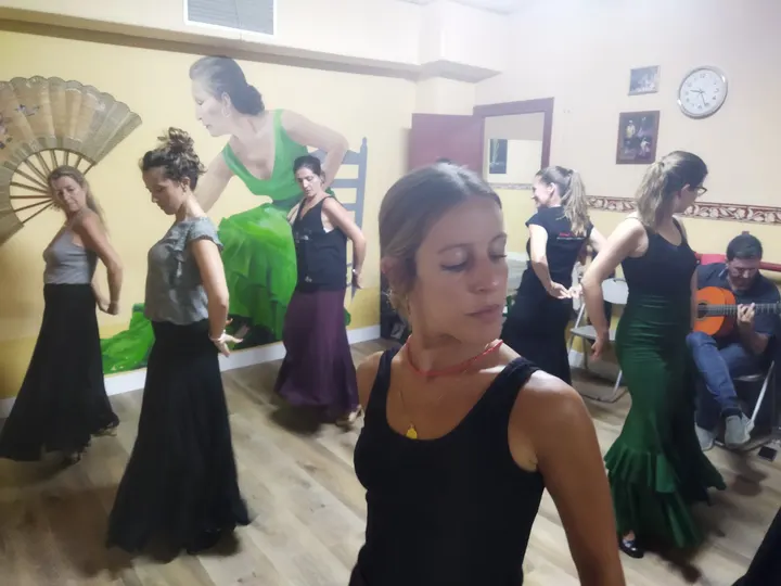 Escuela de Baile Flamenco Isabel Toscano — baile-studio en Huelva — 3