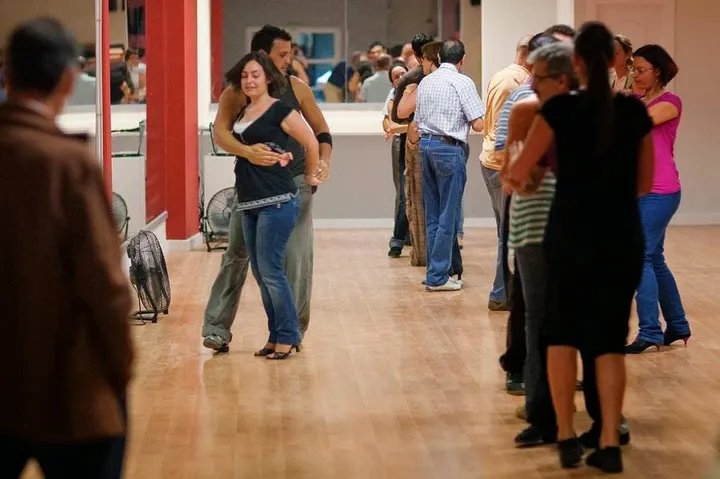 Academia de baile Paso a Paso Las Palmas — baile-studio en Triana, Las Palmas de Gran Canaria — 3