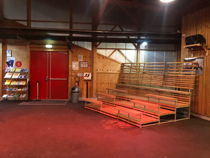 Le Plus Petit Cirque du Monde — arts aériens-studio à Paris — 5