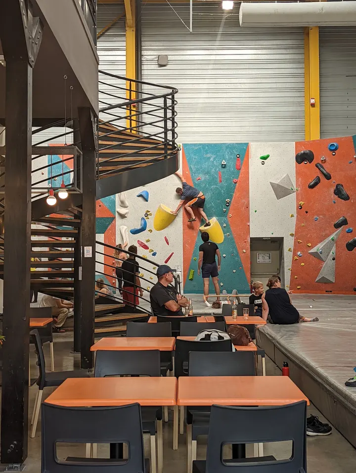 Block'Out Rennes — escalade-studio à Cesson-Sévigné, Rennes — 3