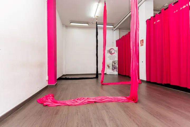 Pole Dance BCN — estudio de fitness-studio en Barcelona — 3