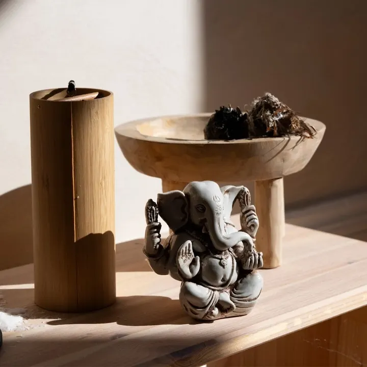 STUDIO NAIONA — Yoga in Harvestehude, Hamburg