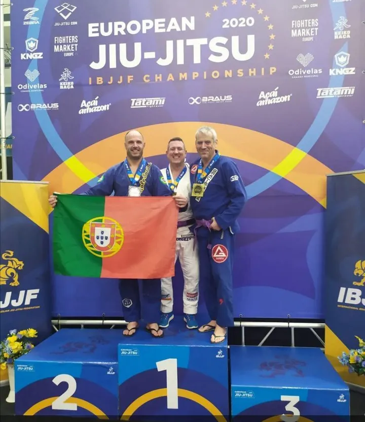 Lusitanos Escola Jiujitsu — jiu-jitsu brasileiro-studio em Viseu — 3