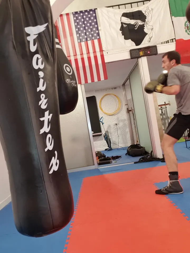 Nathan — boxe-studio à Bastia — 3