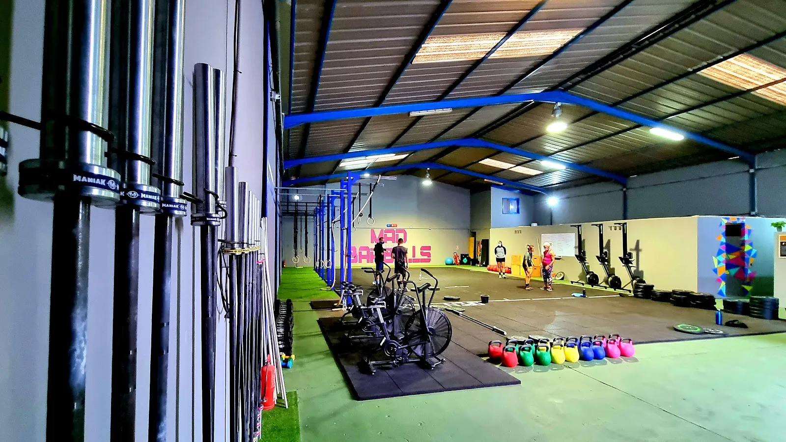 Mad barbells Training — crossfit-studio en Playa Honda — 2