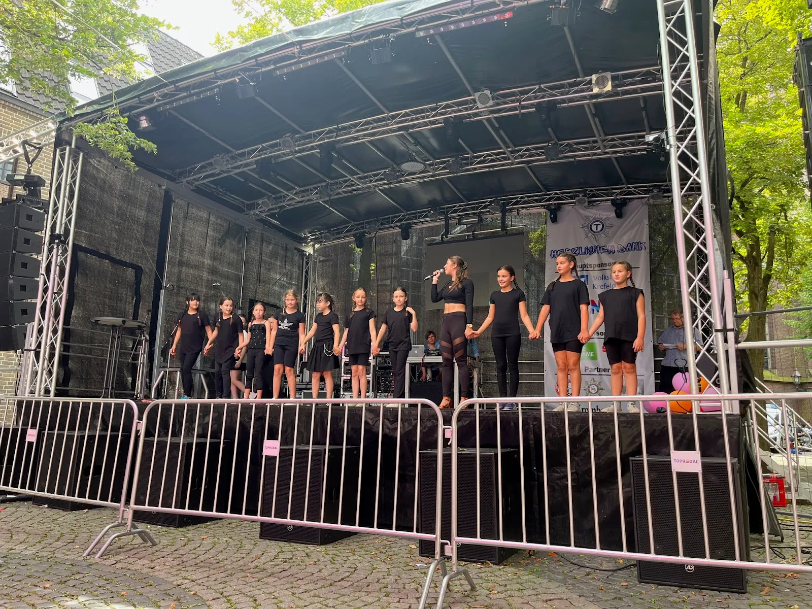 LaTinas Dancestudio — tanz-studio in Tönisvorst — 3