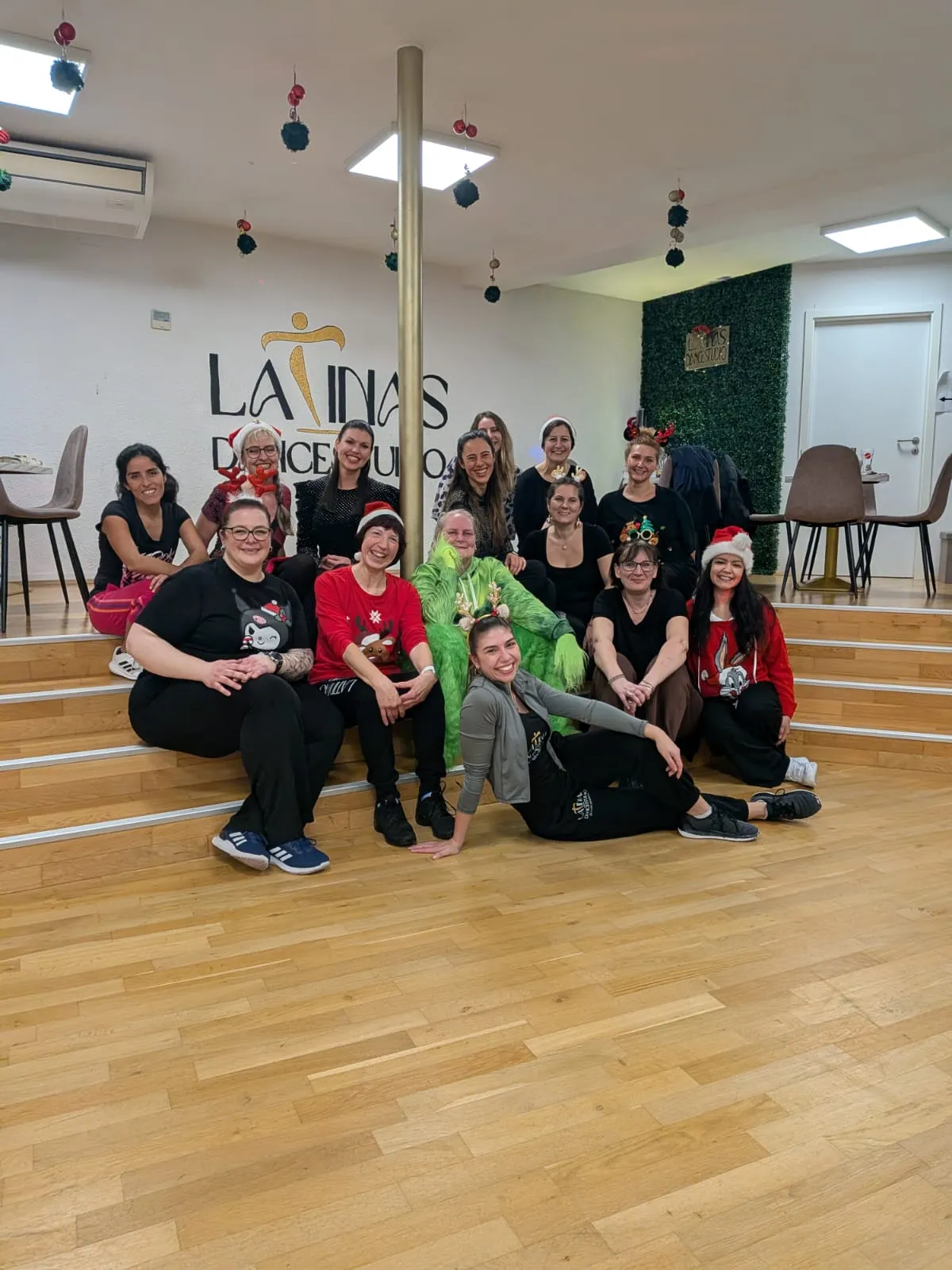 LaTinas Dancestudio — tanz-studio in Tönisvorst — 5