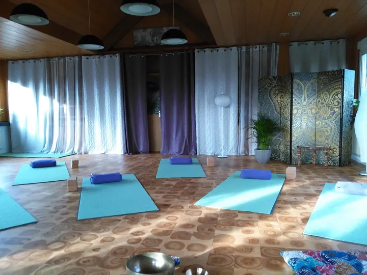 Aufatmen-Yoga Nicole Kollmann Yogalehrerin BDY/EYU — yoga-studio in Wuppertal — 4