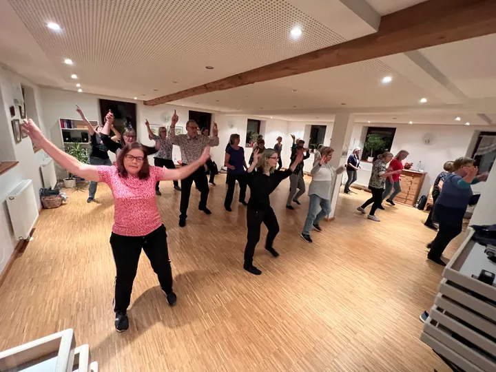 modern line dancers e. V. — tanz-studio in Obermichelbach-Untermichelbach — 2