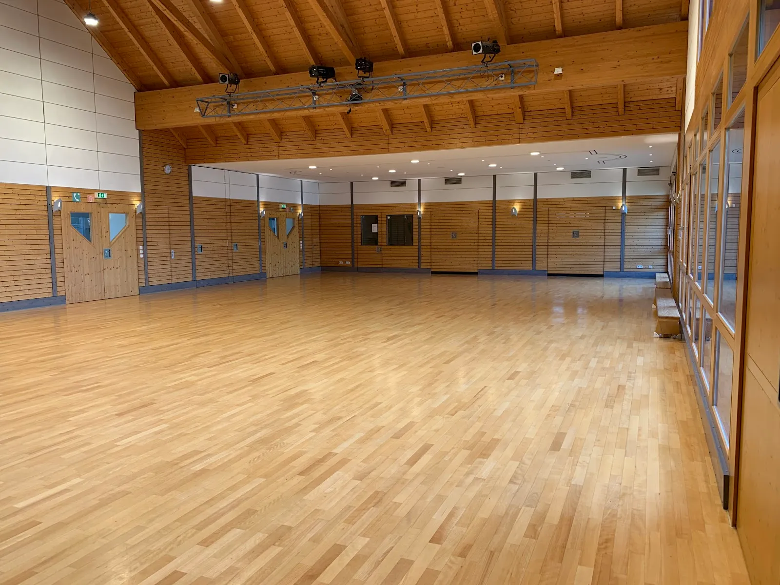 modern line dancers e. V. — tanz-studio in Obermichelbach-Untermichelbach — 3