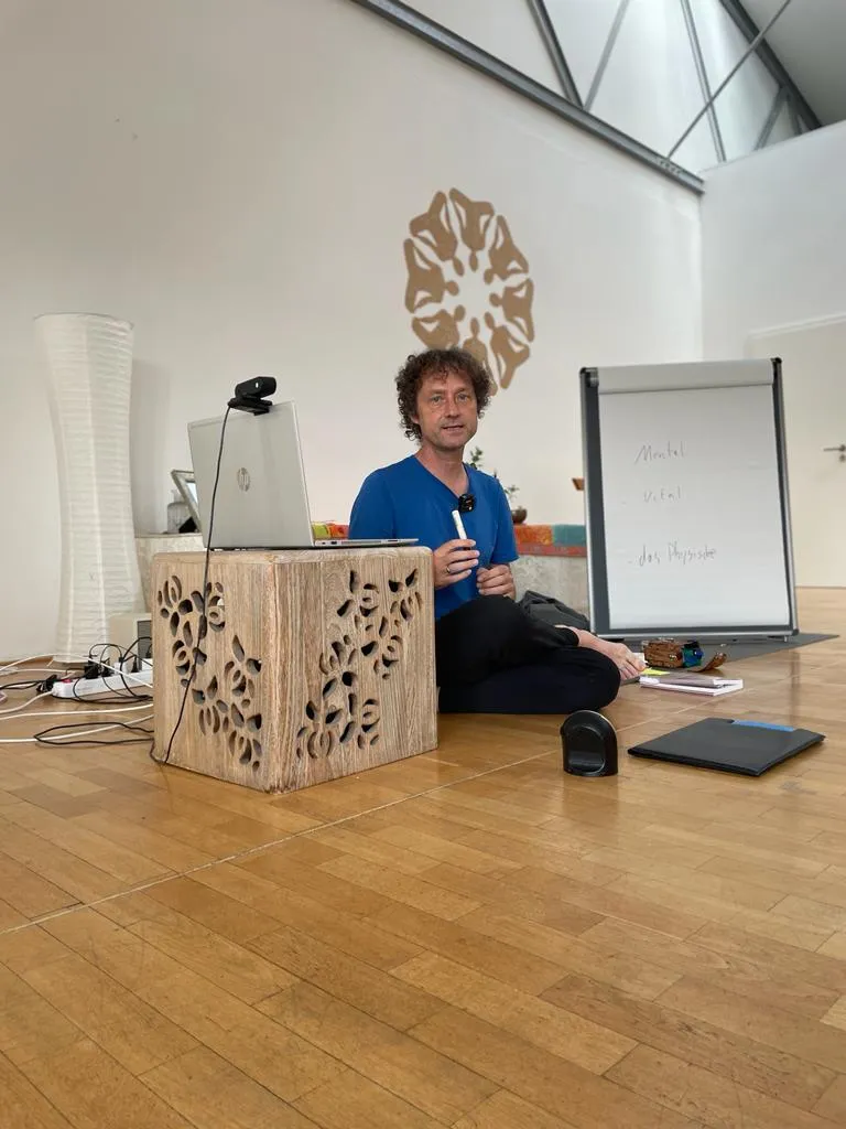Yogaforum Martin Henniger — yoga-studio i Düsseldorf — 2