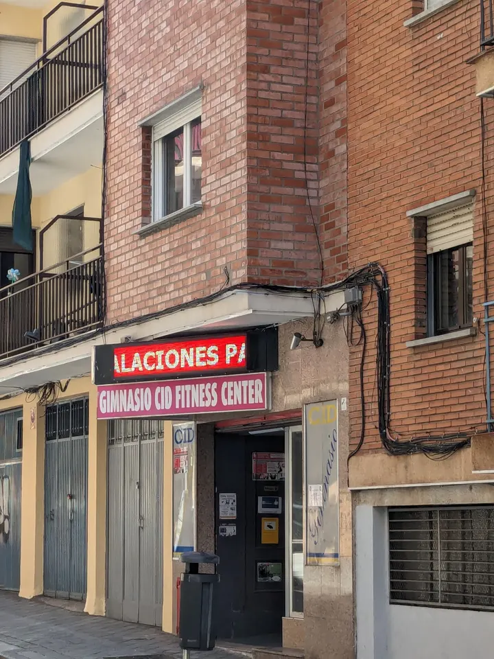 Gimnasio CID — Fuerza en Oeste, Salamanca