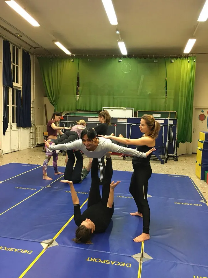 Acro'O yoga — yoga-studio à Paris — 3