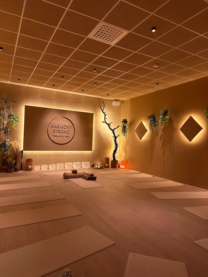 Yoga By Astrid Astrid Ragna Titlestad Sandbakk — Yoga i Hauglandshella